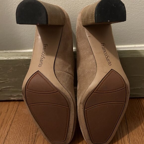 Franco Sarto tan/beige suede pumps, size - Picture 4 of 7